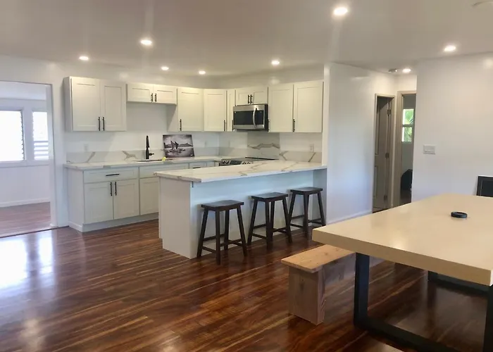 Makaha House